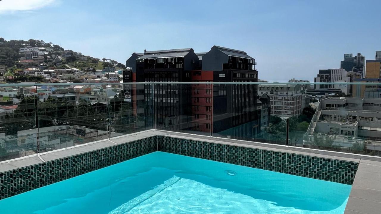 Modern Luxury Studio With Breathtaking City Views - No Load Shedding Città del Capo Esterno foto