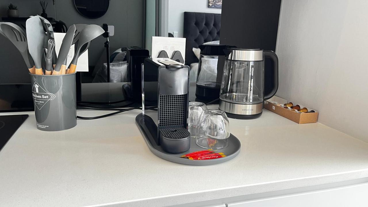 Modern Luxury Studio With Breathtaking City Views - No Load Shedding Città del Capo Esterno foto
