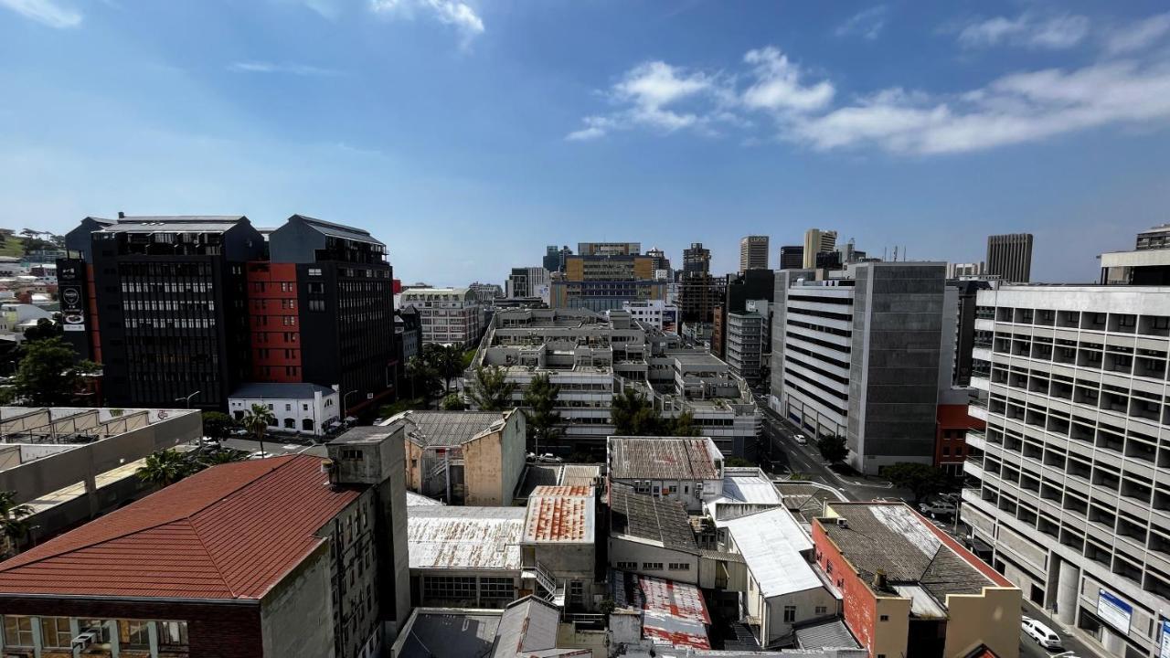 Modern Luxury Studio With Breathtaking City Views - No Load Shedding Città del Capo Esterno foto